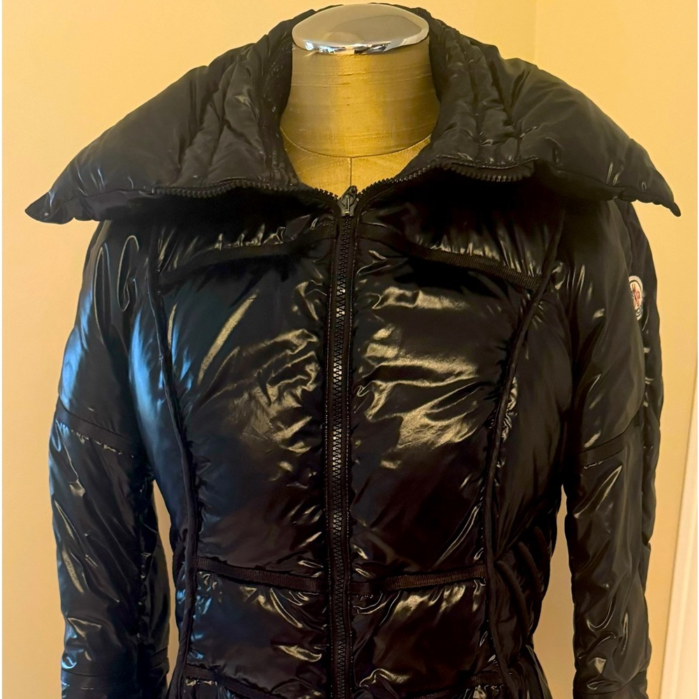 Moncler Puffer Coat Small